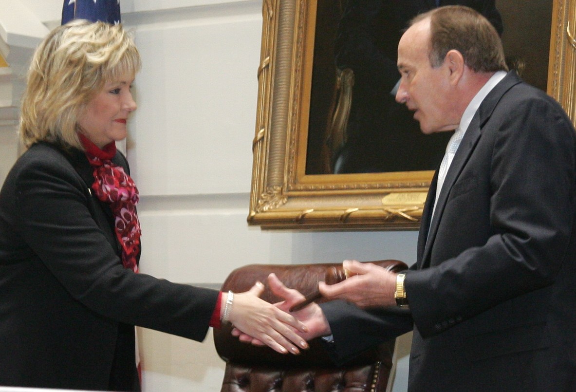 Sen. Cal Hobson accepts gavel and congrats from Lt. Gov. Mary Fallin after his election to a second term as Pro Tem.