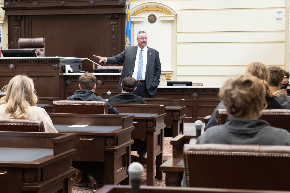  Sen. Casey Murdock, R-Felt, talked to visiting Seiling High School freshmen about the Oklahoma Senate.