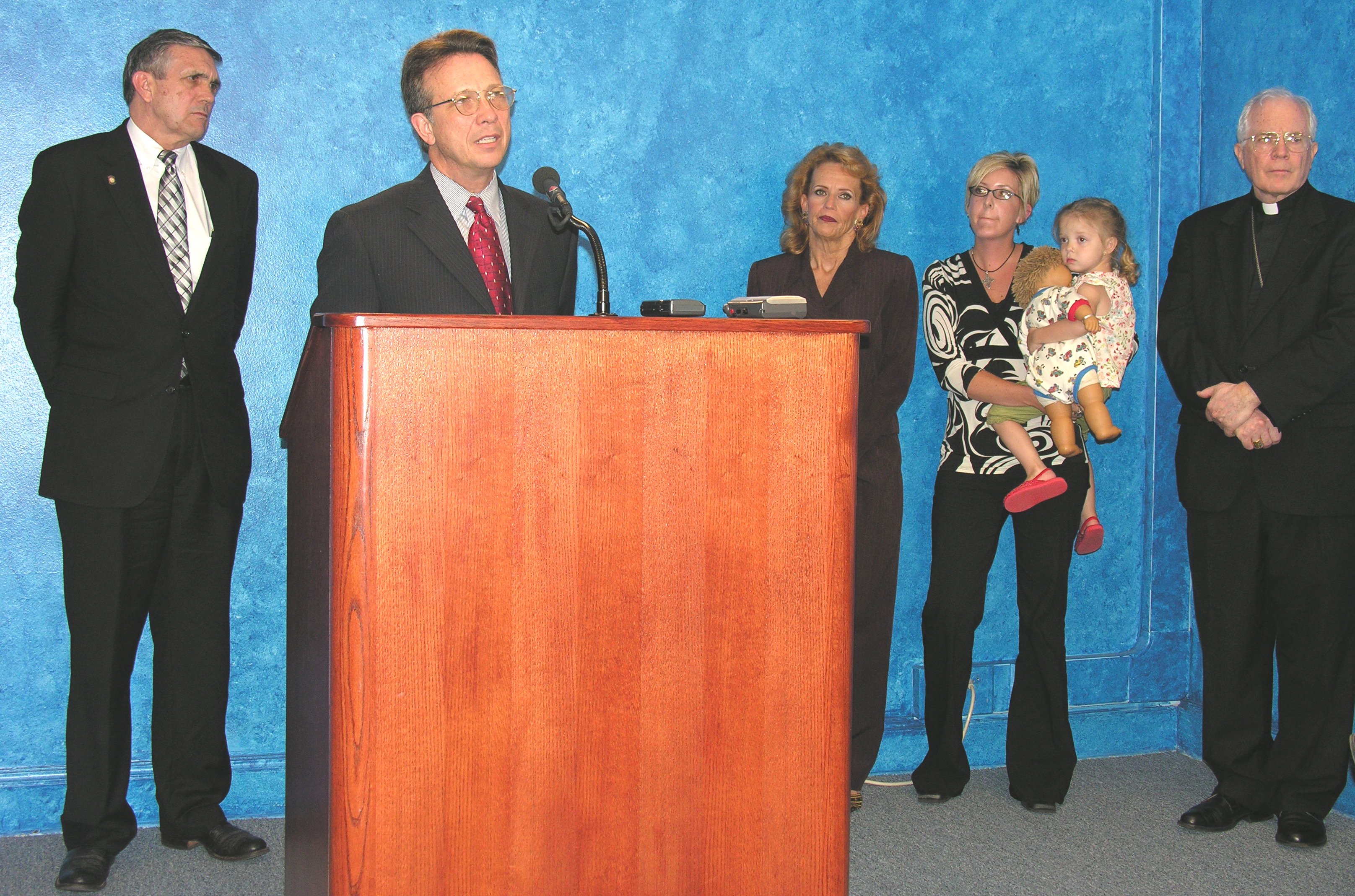 Senator Williamson urges  the legislature to overturn Gov. Henry's veto of SB 714.