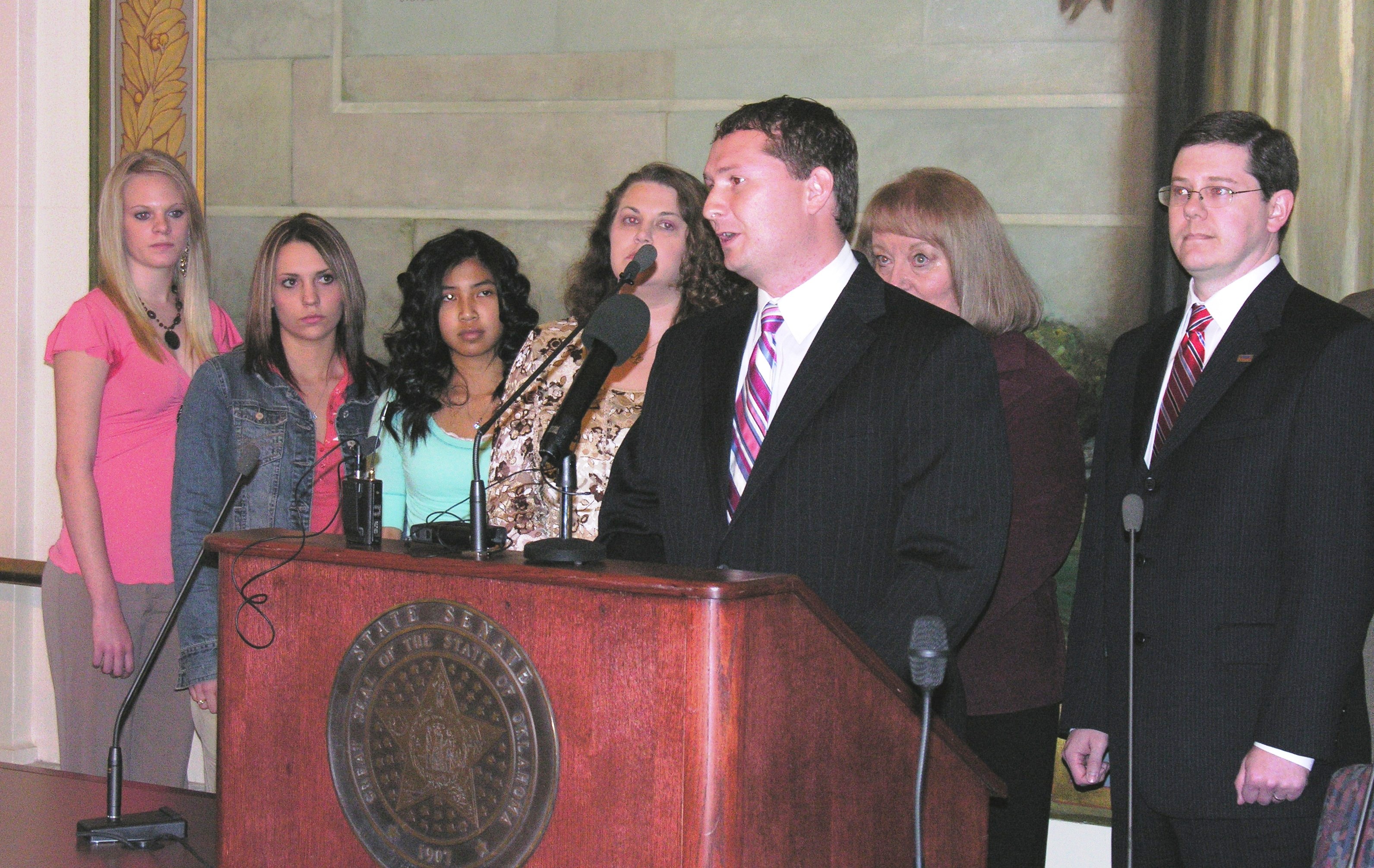 Flanked by Senate co-author Debbe Leftwich, University and College presidents and high school students, Senator Kenneth Corn on Thursday unveiled his plan to create Oklahoma's "Second Century Promise."