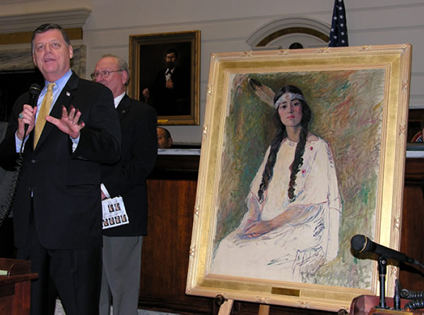 Congressman Tom Cole reminisces about his great aunt Te Ata. 