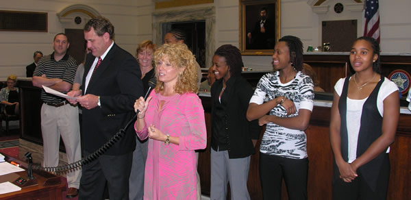 OU Women's basketball coach Sherri Coale addresses the Senate.