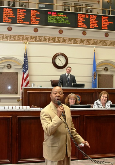 Currie Ballard addresses his colleagues in the Senate and thanks them for the special recognition.