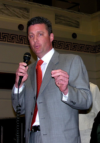 Coach Mike Gundy addresses members of the Oklahoma State Senate.