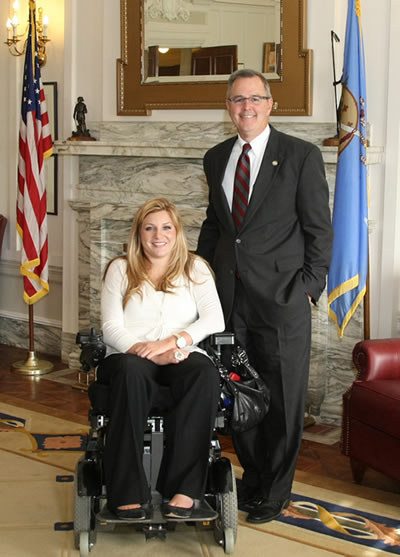 Intern Hailey Mathis with Senate President Pro Tem Brian Bingman. 